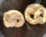 รูปขั้นตอนการทำที่ 2 ของ Mini Pretzel 🥨 ขนมป้าแอนจิ๋ว🥨