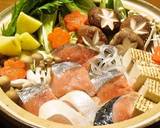 A picture of step 5 of Hokkaido Specialty: Salmon & Vegetable Hotpot.