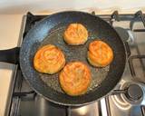 A picture of step 7 of Flaky spring onion pancakes.