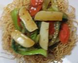 A picture of step 4 of Crispy noodles and vegetables  (vegetarian bird's nest).