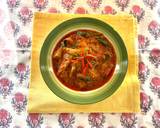 รูปขั้นตอนการทำที่ 8 ของ แกงคั่วเห็ดออรินจิย่างใบยี่หร่า🌶️🌿🧄🍄