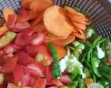 A picture of step 2 of Rice with vegetables souce.