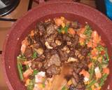 A picture of step 6 of Vegetable and beef stew.