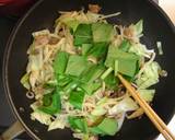 A picture of step 7 of Stir Fried Udon Noodles with Lots Of Vegetables.