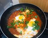 A picture of step 7 of Eggs in tomato sauce.