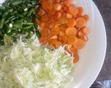 A picture of step 1 of Vegetables sauce.