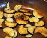 A picture of step 3 of Sweet and Salty Miso Flavored Stir-Fried Meat and Vegetables.