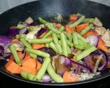 A picture of step 1 of Leftover Vegetable Stir Fry.