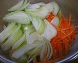 A picture of step 2 of Rich and Tasty Gochujang and Mayonnaise Flavored Pork and Vegetable Stir-Fry.