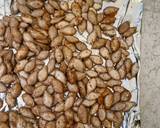 A picture of step 3 of Roasted Butternut squash seeds.