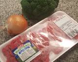 A picture of step 1 of Broccoli, Carrot and Beef stir fry.