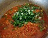 A picture of step 2 of Vegetable soup.