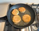 A picture of step 7 of Flaky spring onion pancakes.