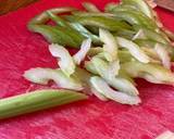 A picture of step 1 of Quick celery salad - sasame oil flavoured セロリの中華和え.