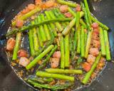 A picture of step 4 of Pasta with wild asparagus and pancetta.