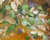 รูปขั้นตอนการทำที่ 4 ของ เขียวหวานตีนไก่ใส่ตับ