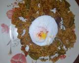 A picture of step 4 of Vegetable Maggi with Poached Egg.