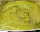 A picture of step 5 of Avocado cream.