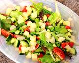 A picture of step 3 of Light vegetable salad with pear.