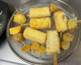 A picture of step 6 of Deep-fried Tofu skewers.