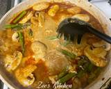 A picture of step 3 of Fish Curry with mushroom and asparagus.