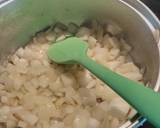 A picture of step 2 of Courgette, carrot and sweet potato soup.