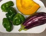 A picture of step 1 of Fresh Vegetables fried with Butter and soy sauce.