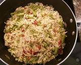 A picture of step 3 of Lemony Chicken Orzo with Vegetables.