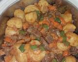 A picture of step 5 of Stir Fry Potatoes and Vegetables.