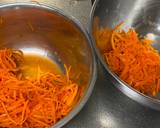 A picture of step 3 of Persimmon and Dried Fruit Carrot Salad.