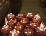 A picture of step 4 of Chocolate cup cakes.