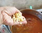 A picture of step 4 of Sour vegetables soup.