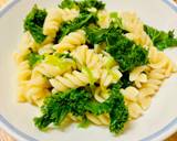 A picture of step 4 of Fusilli pasta with Kale.