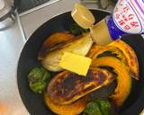 A picture of step 3 of Fresh Vegetables fried with Butter and soy sauce.