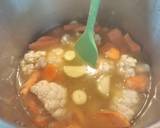 A picture of step 4 of Cauliflower, sweet potato and carrot soup.