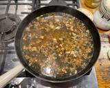 A picture of step 3 of Quick mushroom gravy.