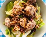 รูปขั้นตอนการทำที่ 5 ของ กะหล่ำปลีผัดราดน้ำซอสหมูก้อน+ ข้าวผัดไข่🌶️🫚🧄🥬