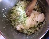 A picture of step 3 of Creamed cabbage.