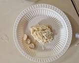 A picture of step 6 of Indomie Carbonara.