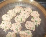 A picture of step 5 of Minced pork & lotus root patty.