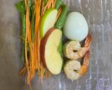 รูปขั้นตอนการทำที่ 2 ของ สลัดโรลกุ้งไข่ต้ม