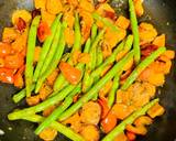 A picture of step 5 of Thai vegetables with jasmine rice.