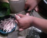 A picture of step 1 of Chicken feet dar der dor bikin doer.