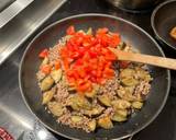 A picture of step 6 of 🍝 Aubergine, beef mince, fresh tomatoes pasta.