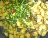 A picture of step 3 of Vegetable potatoes.