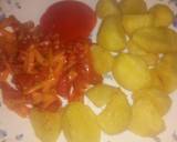 A picture of step 4 of Fried potatoes with carrot and tomato salad #allstarcontest.