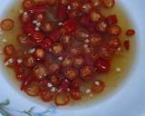 รูปขั้นตอนการทำที่ 2 ของ หมูทอดพริกน้ำปลา