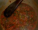 A picture of step 3 of Spicy Garlic and tomato pasta.