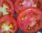 A picture of step 1 of Stuffed tomato omelette.