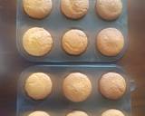 A picture of step 5 of Vanilla Cup Cakes.